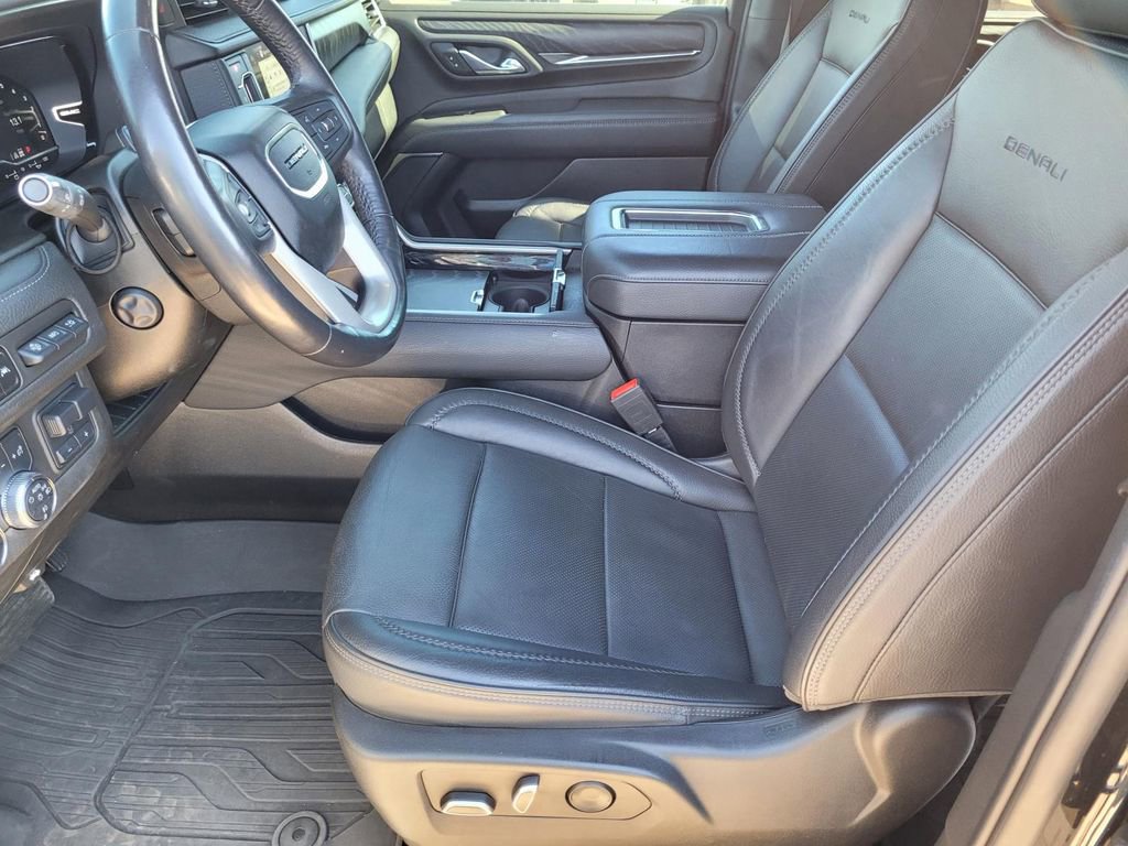 Used 2023 GMC Yukon Denali w/ Denali Reserve Package image 10