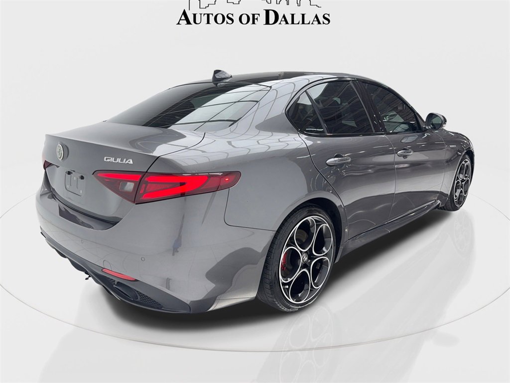 Used 2022 Alfa Romeo Giulia Veloce image 9