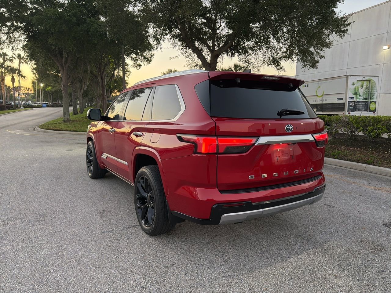 Used 2024 Toyota Sequoia Capstone image 3