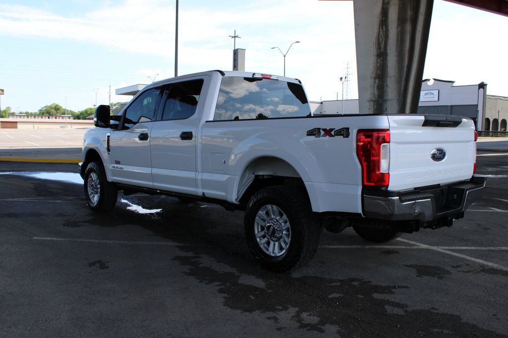 Used 2018 Ford F250 XLT AWD/4WD image 8