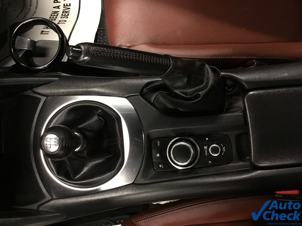 Used 2018 MAZDA MX-5 Miata RF Grand Touring image 53