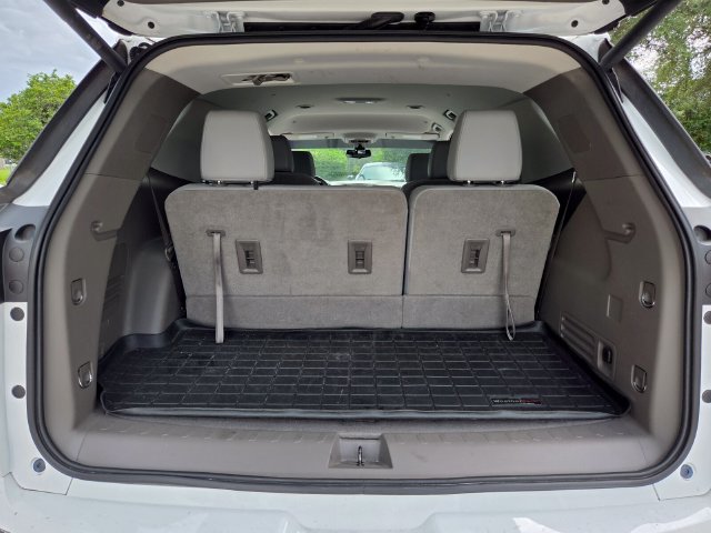 Used 2020 Chevrolet Traverse Premier FWD image 19