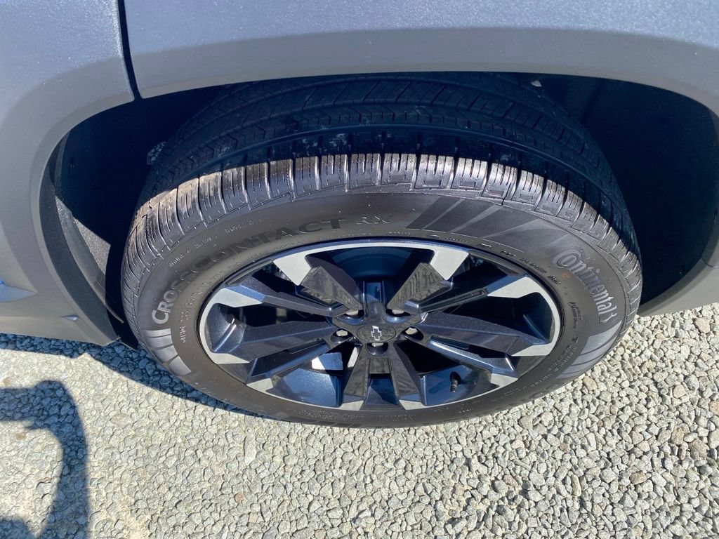 New 2027 Chevrolet Equinox RS FWD image 24