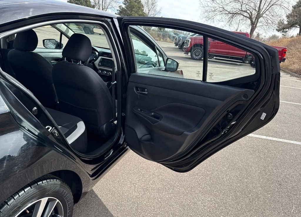 Used 2021 Nissan Versa SV image 20