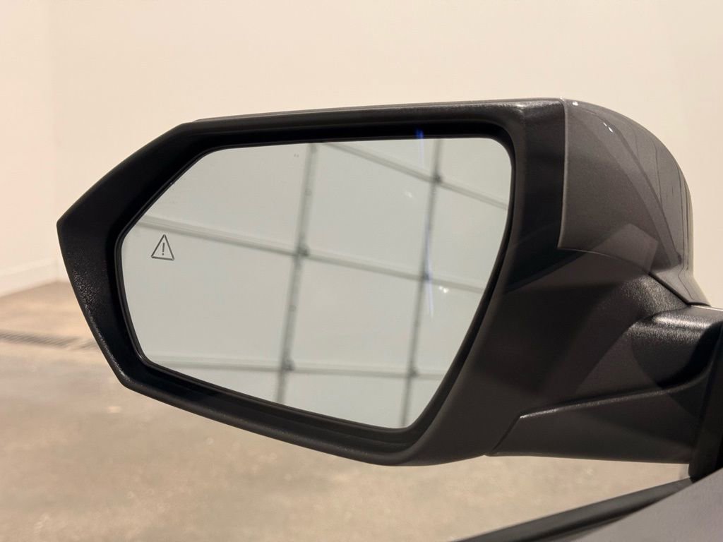 Used 2025 Hyundai Elantra SEL image 11