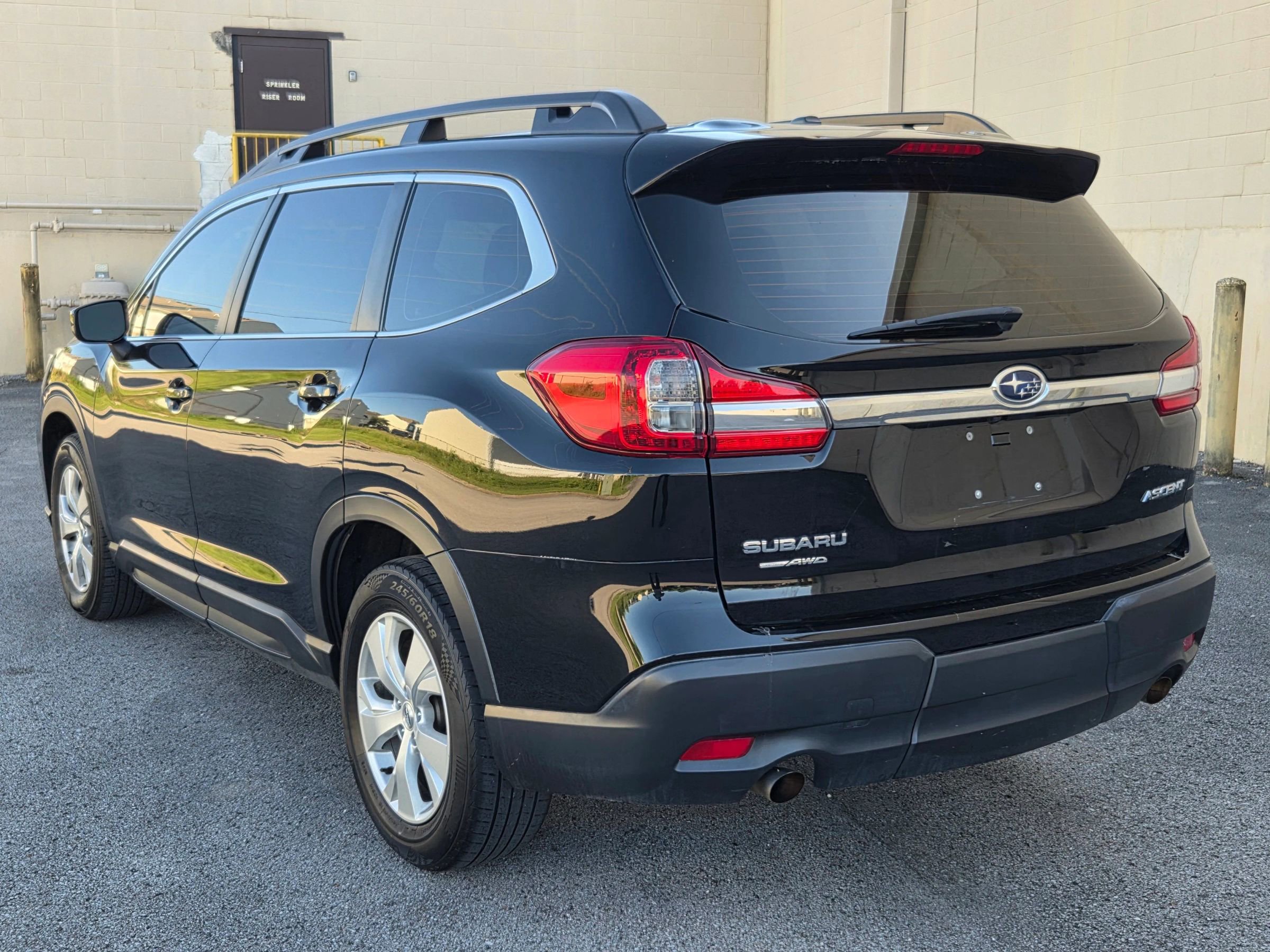 Used 2019 Subaru Ascent 8-Passenger image 7