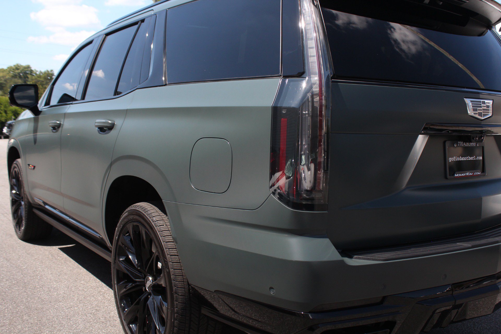 Used 2026 Cadillac Escalade V w/ LPO, ONYX Package AWD/4WD image 14