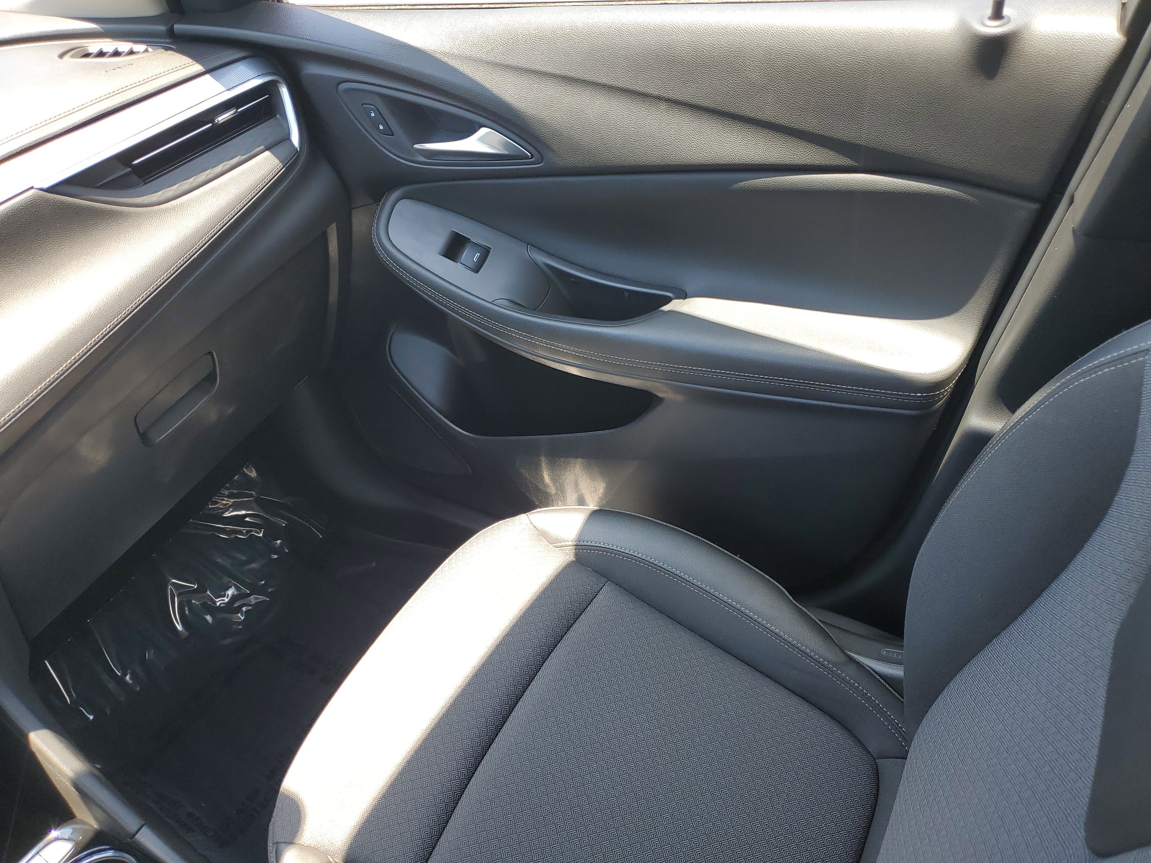 Used 2024 Buick Encore GX Preferred image 11