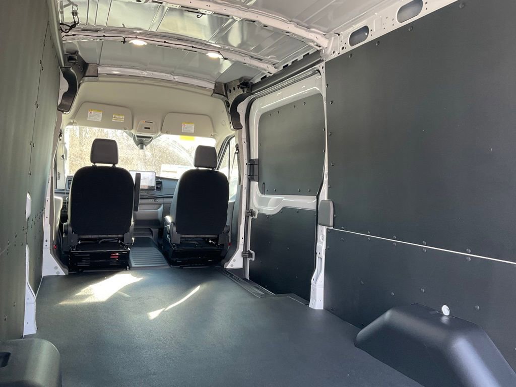 New 2026 Ford Transit 250 148 Medium Roof Extended AWD w/ Load Area Protection Package image 21
