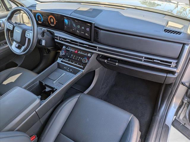 Used 2025 Hyundai Santa Fe SEL image 21