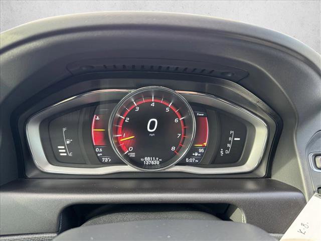 Used 2016 Volvo XC60 T5 Premier w/ Proximity Package AWD/4WD image 13