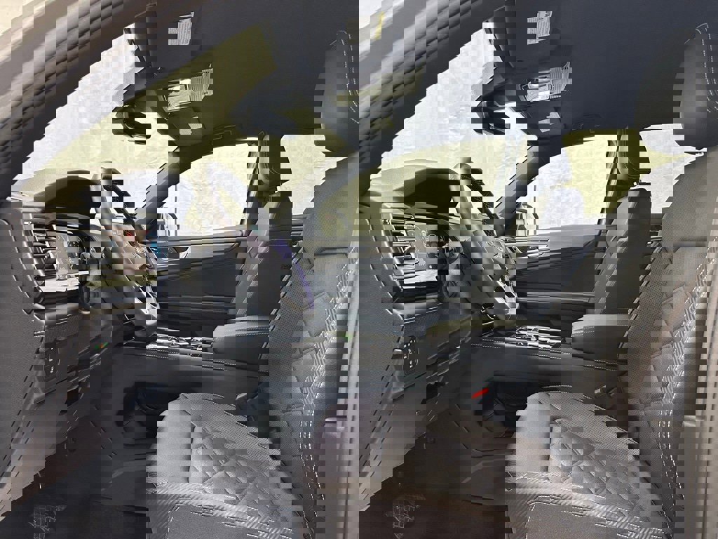 Used 2025 Volkswagen Atlas Cross Sport SE image 14