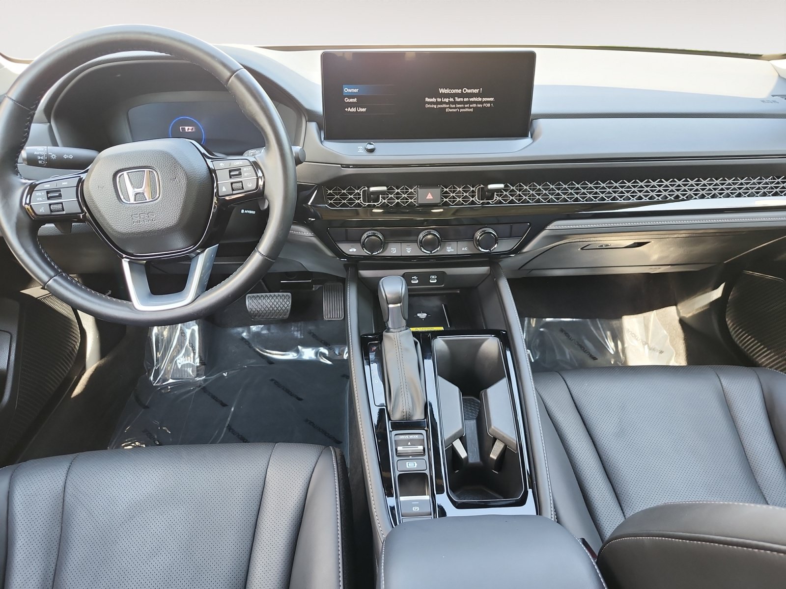 Used 2024 Honda Accord Touring image 11