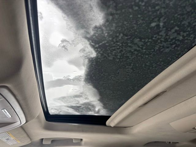 Used 2015 GMC Yukon XL SLT w/ Open Road Package image 15