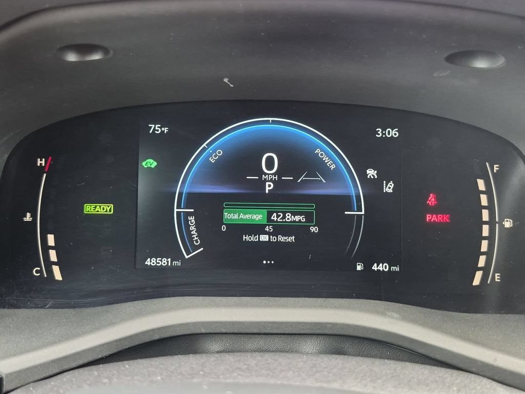 Used 2025 Toyota Camry LE FWD image 16
