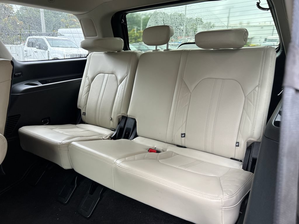 Used 2019 Ford Expedition Platinum RWD image 15