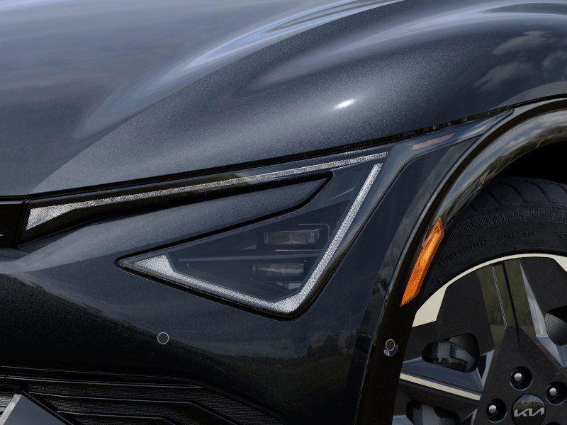 New 2025 Kia EV6 Light w/ Light LR Technology Package image 10