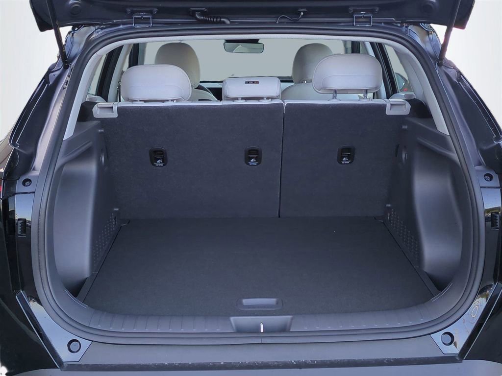 New 2026 Hyundai Kona SE image 14