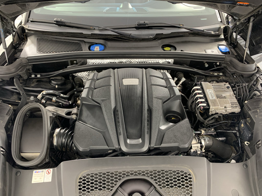 Used 2019 Porsche Macan S AWD/4WD image 11