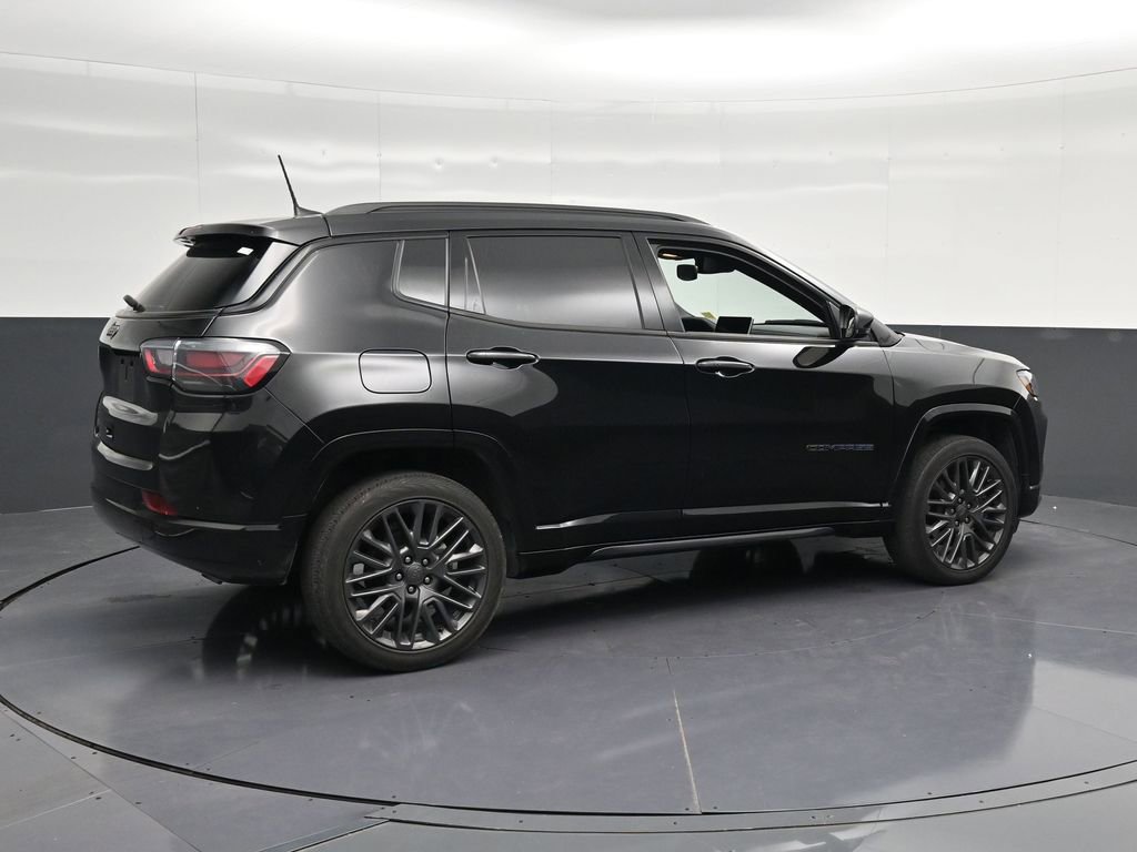 Used 2024 Jeep Compass Limited w/ High Altitude Package AWD/4WD image 3
