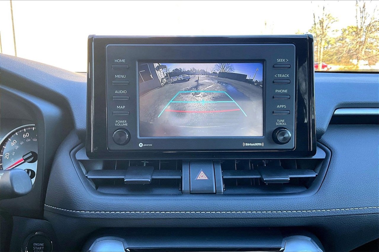 Used 2022 Toyota RAV4 XLE image 13