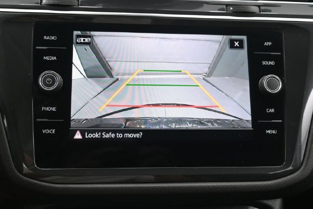Used 2023 Volkswagen Tiguan SE FWD image 22