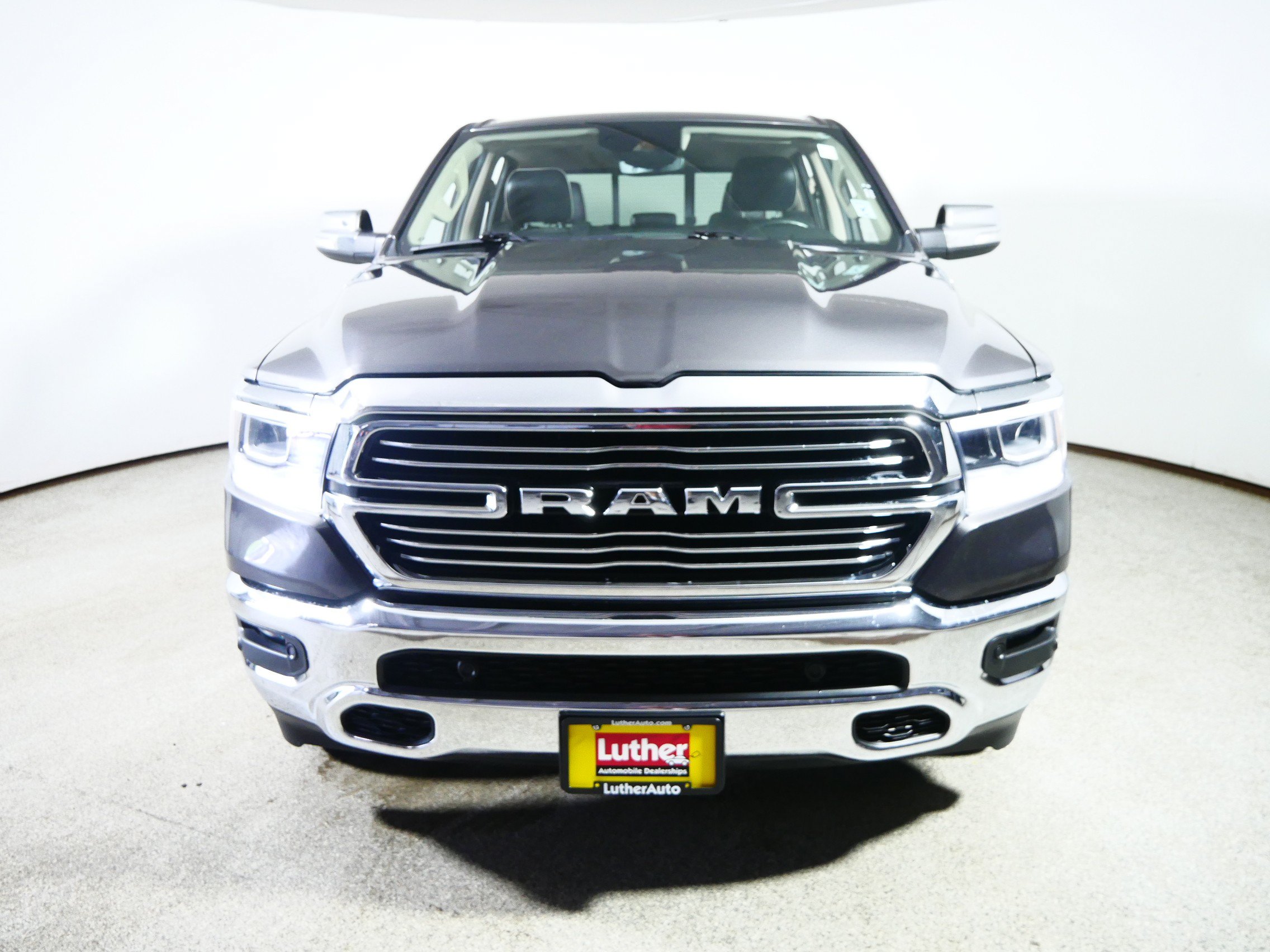 Used 2021 RAM 1500 Laramie AWD/4WD image 2