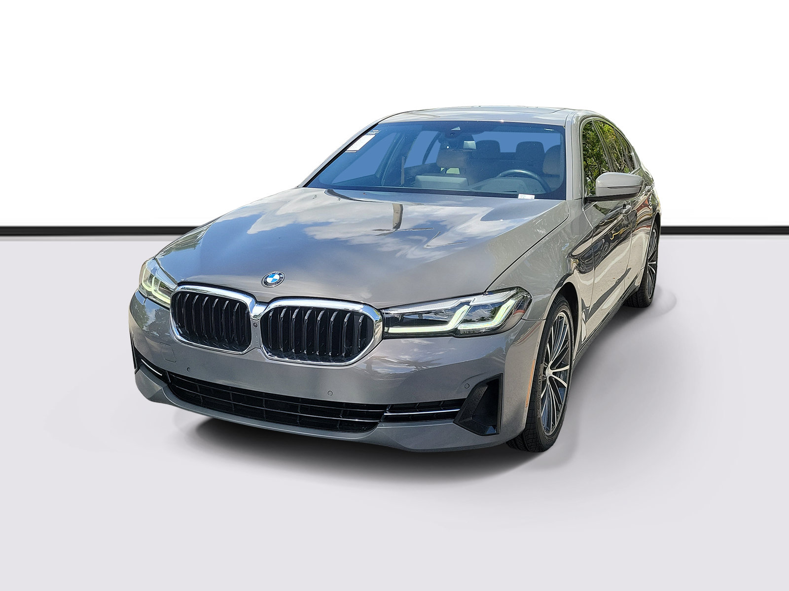 Used 2021 BMW 530i w/ Premium Package RWD image 2