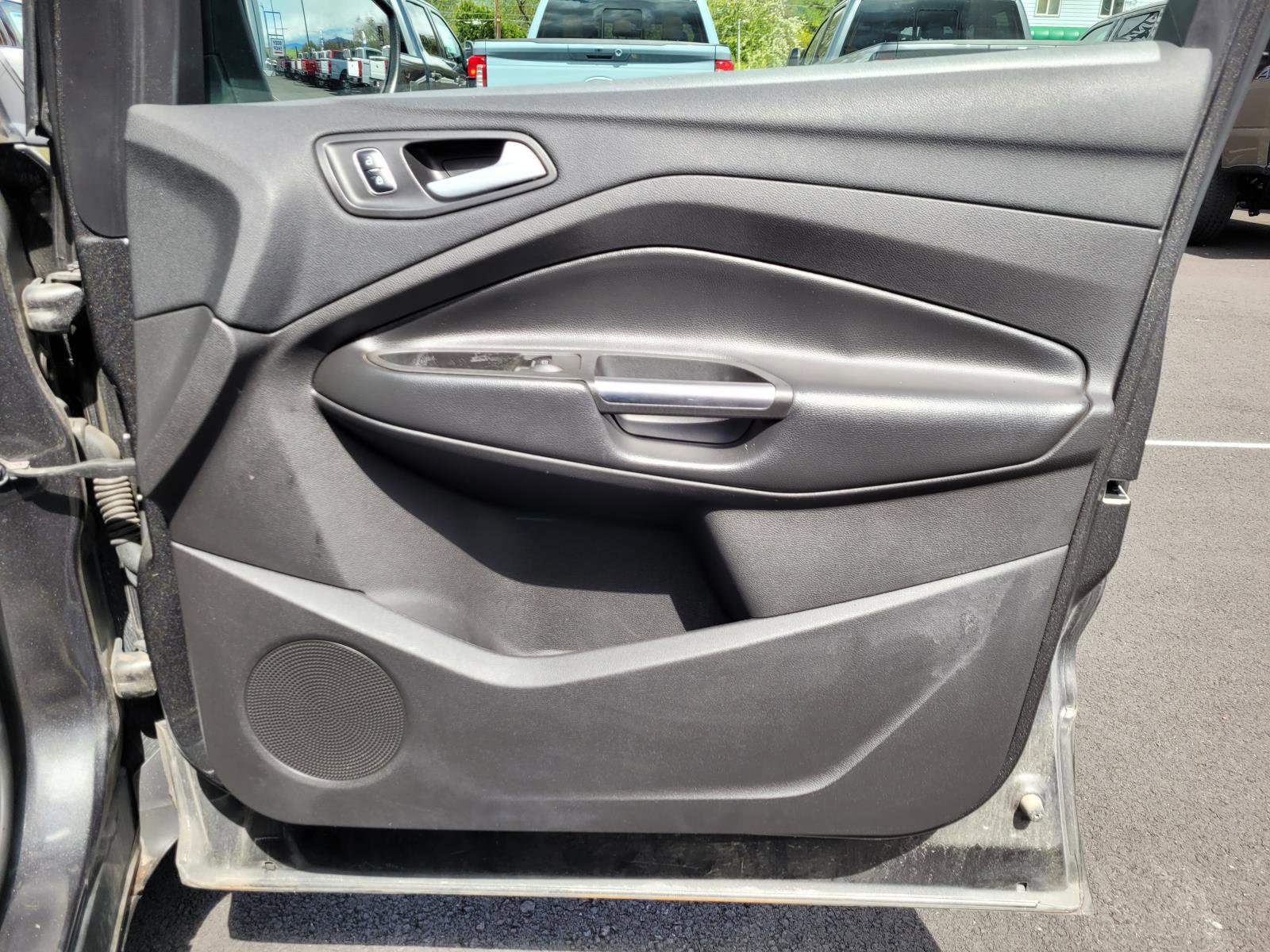 Used 2017 Ford Escape Titanium w/ Equipment Group 301A image 22