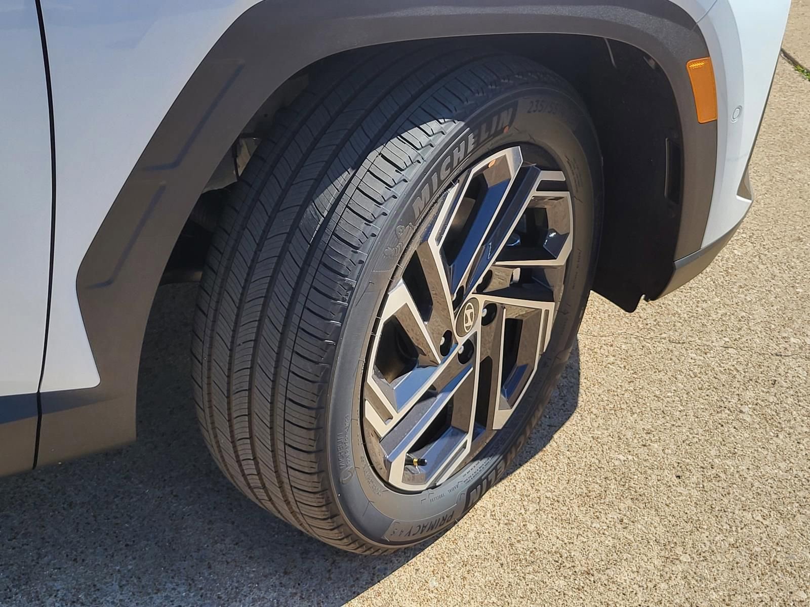 New 2026 Hyundai Tucson Limited image 6