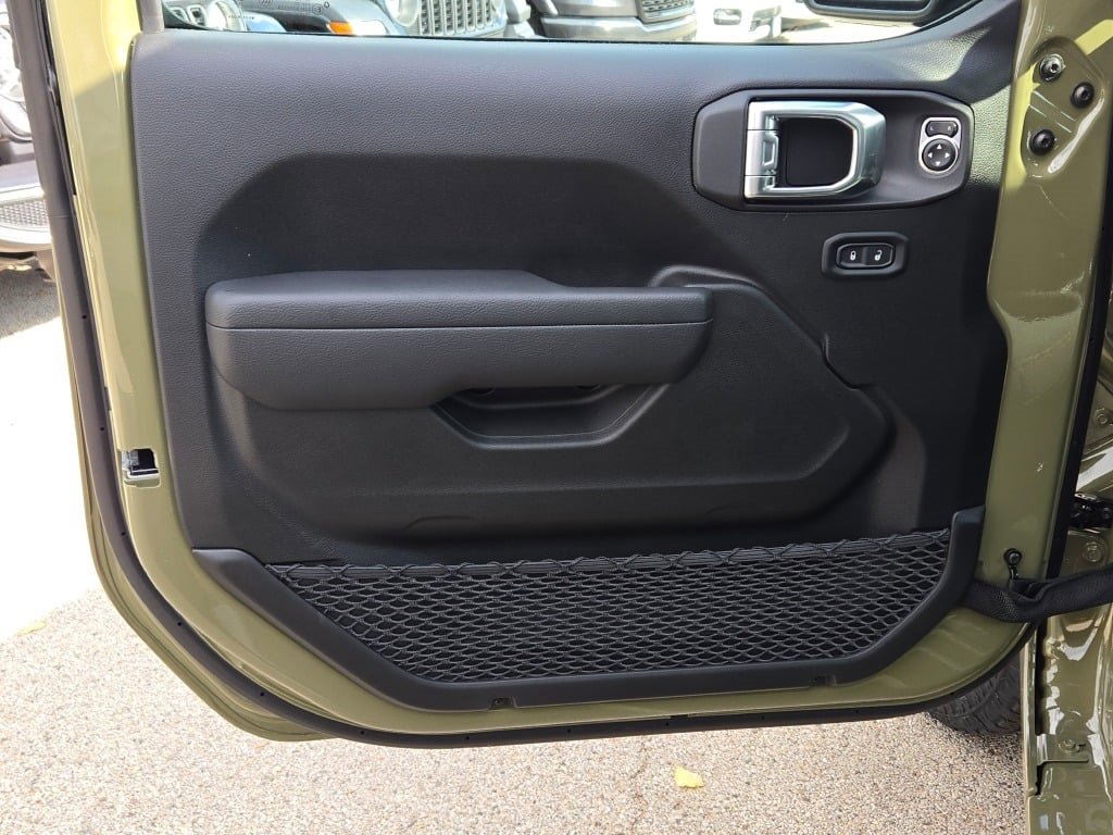 New 2026 Jeep Gladiator Sport image 22