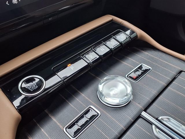 New 2025 Lincoln Navigator L Black Label AWD/4WD image 15