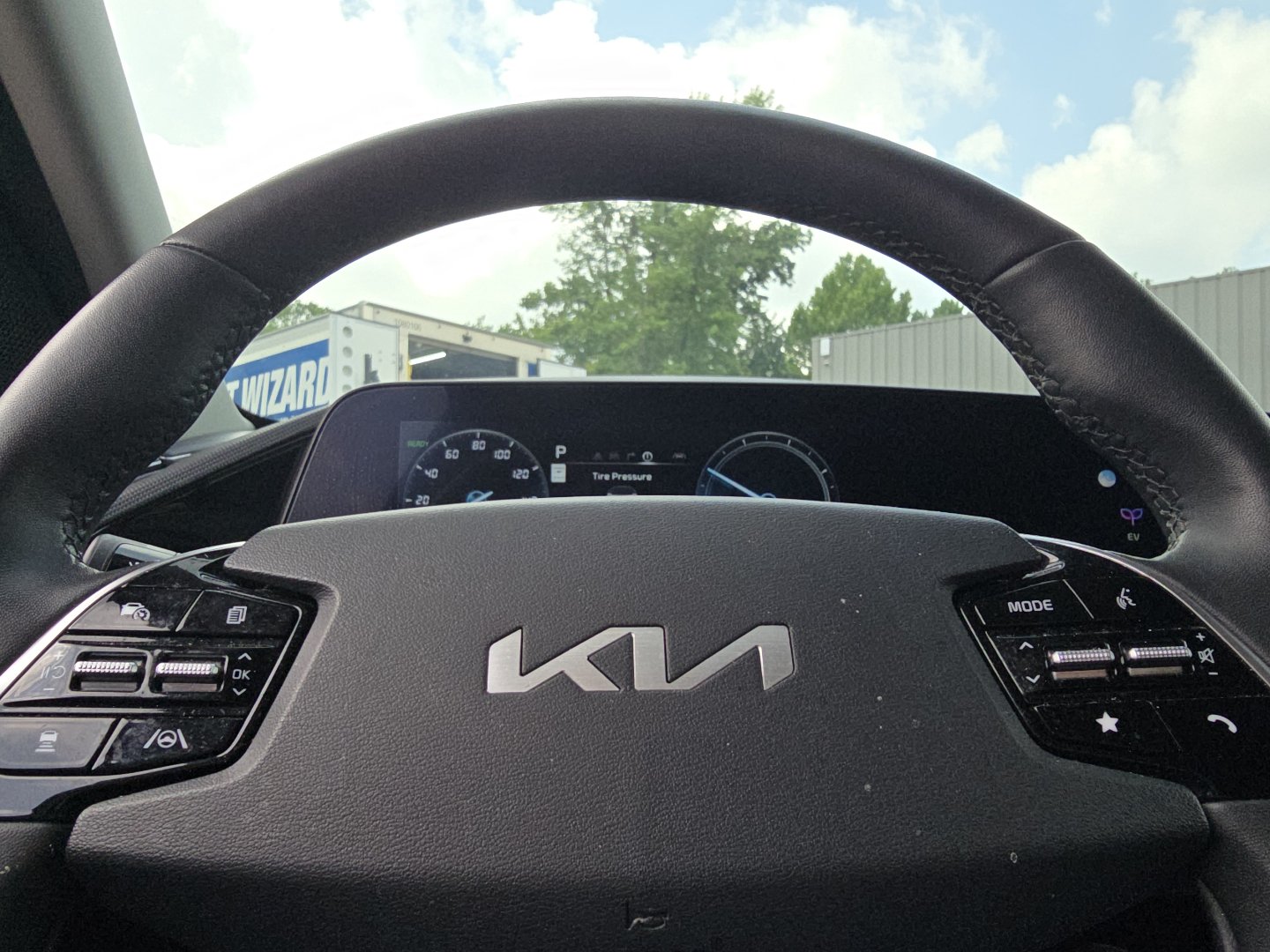 Used 2024 Kia Niro Wind w/ Wind Preserve Package FWD image 27
