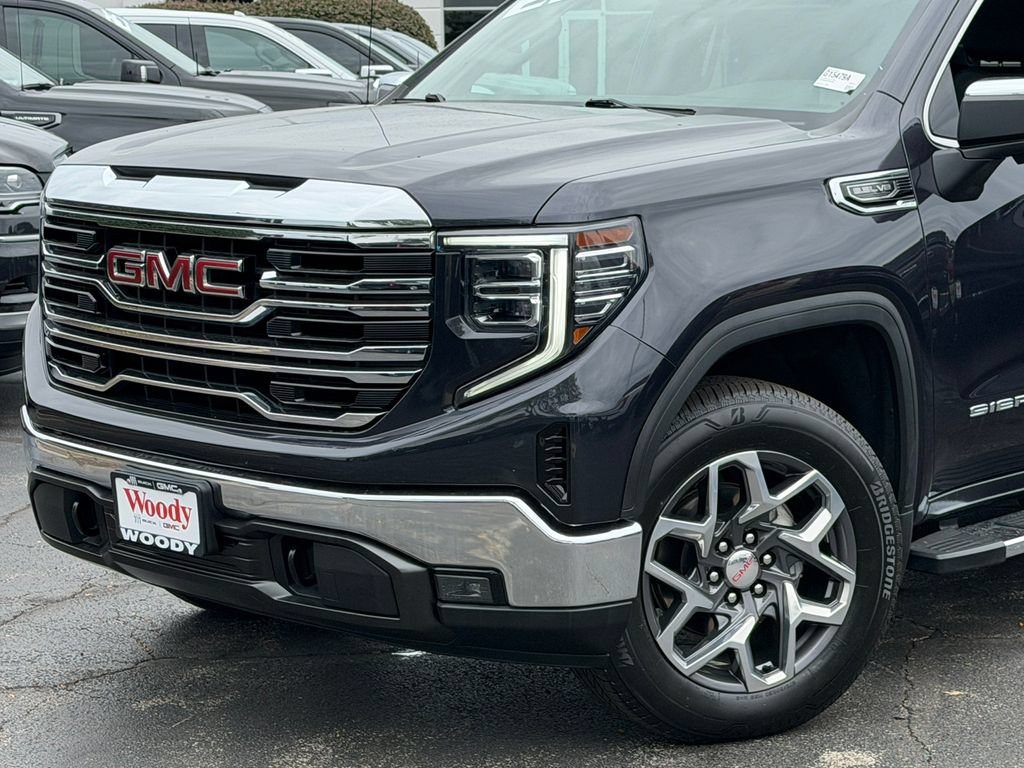 Certified 2023 GMC Sierra 1500 SLT w/ SLT Premium Package AWD/4WD image 4