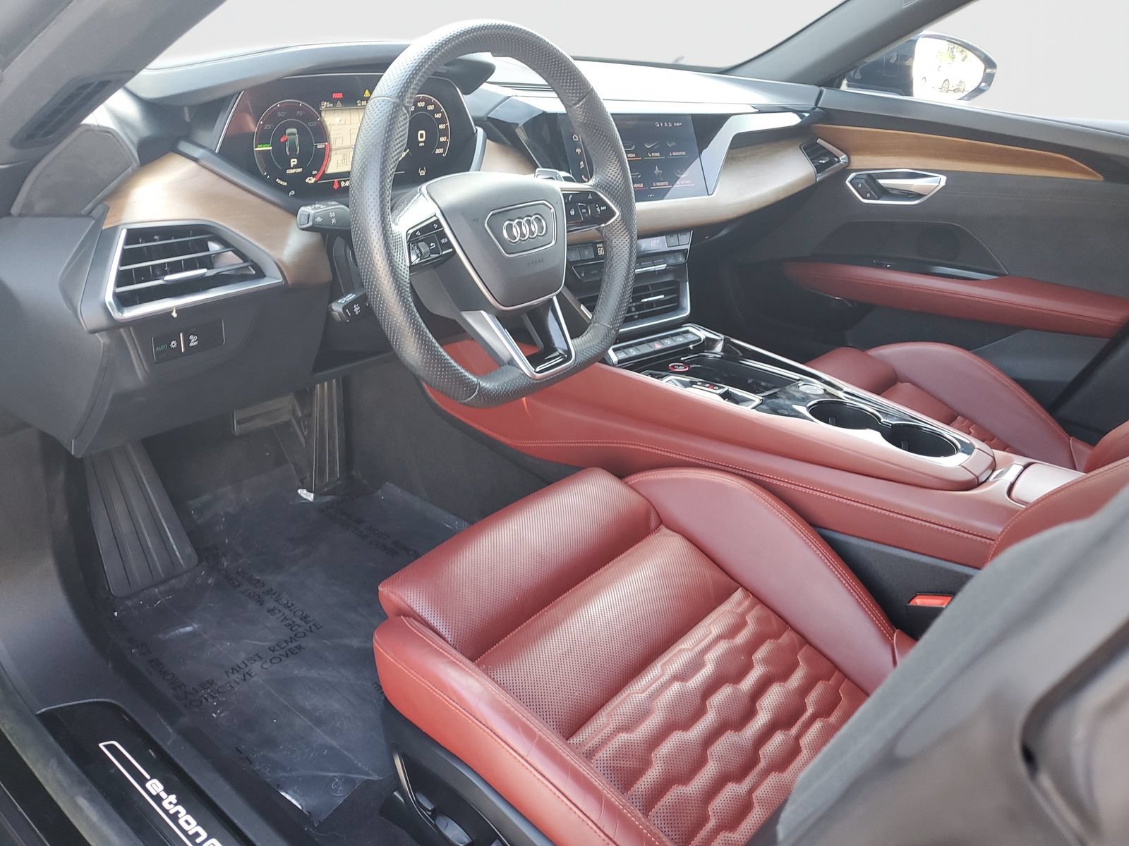 Used 2023 Audi e-tron GT Prestige AWD/4WD image 19