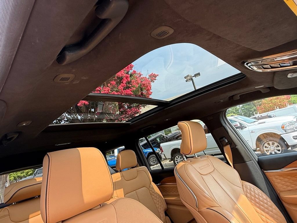 Certified 2023 Jeep Grand Cherokee L Summit AWD/4WD image 20