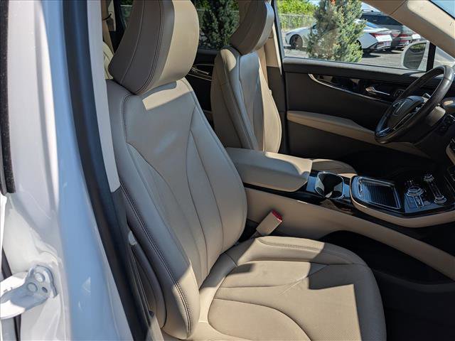 Used 2022 Lincoln Nautilus Reserve w/ Equipment Group 201A AWD/4WD image 14