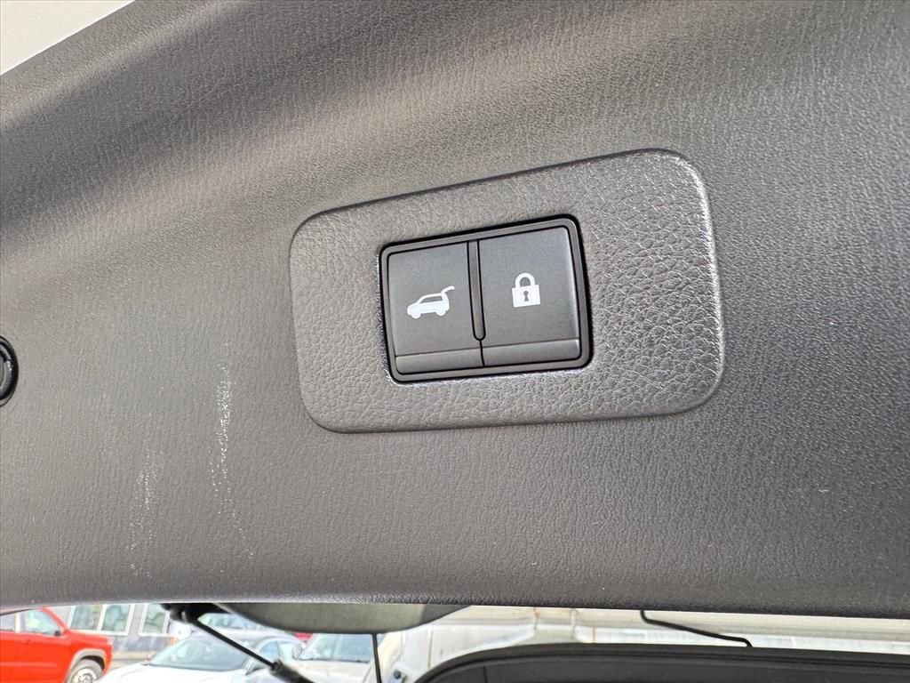 Certified 2024 Nissan Armada Platinum w/ Captain's Chairs Package image 10