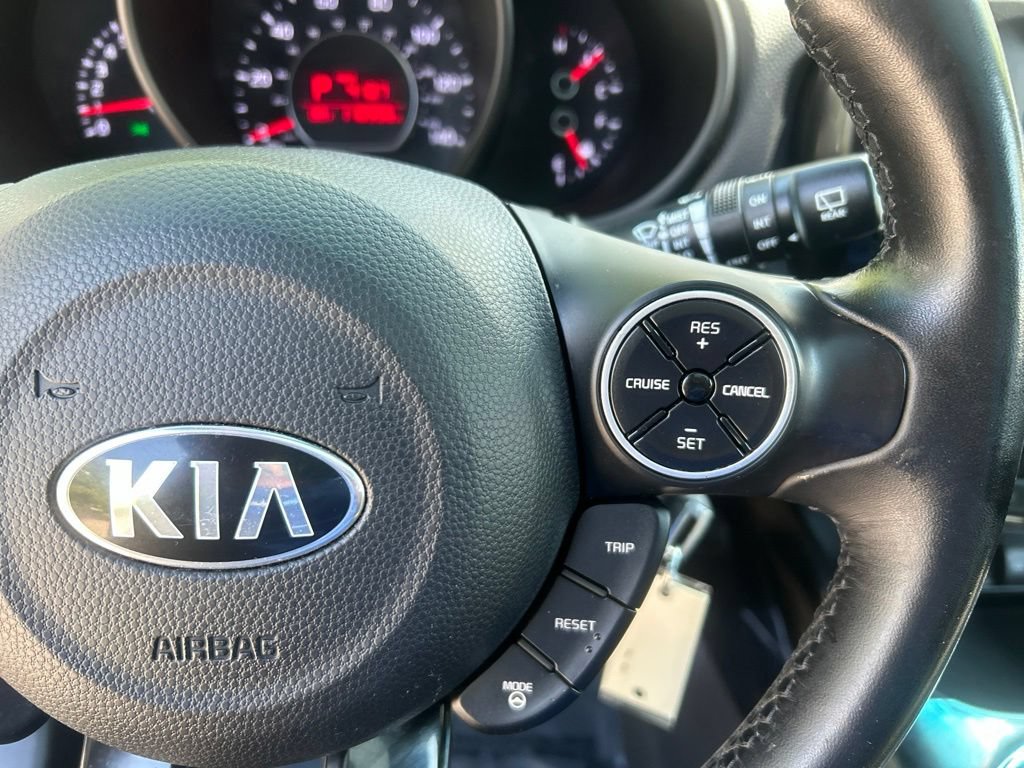Used 2014 Kia Soul ! w/ Sun & Sound Package FWD image 22