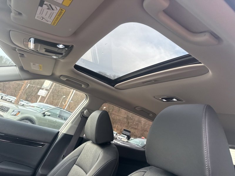 Used 2024 Kia Seltos EX image 17