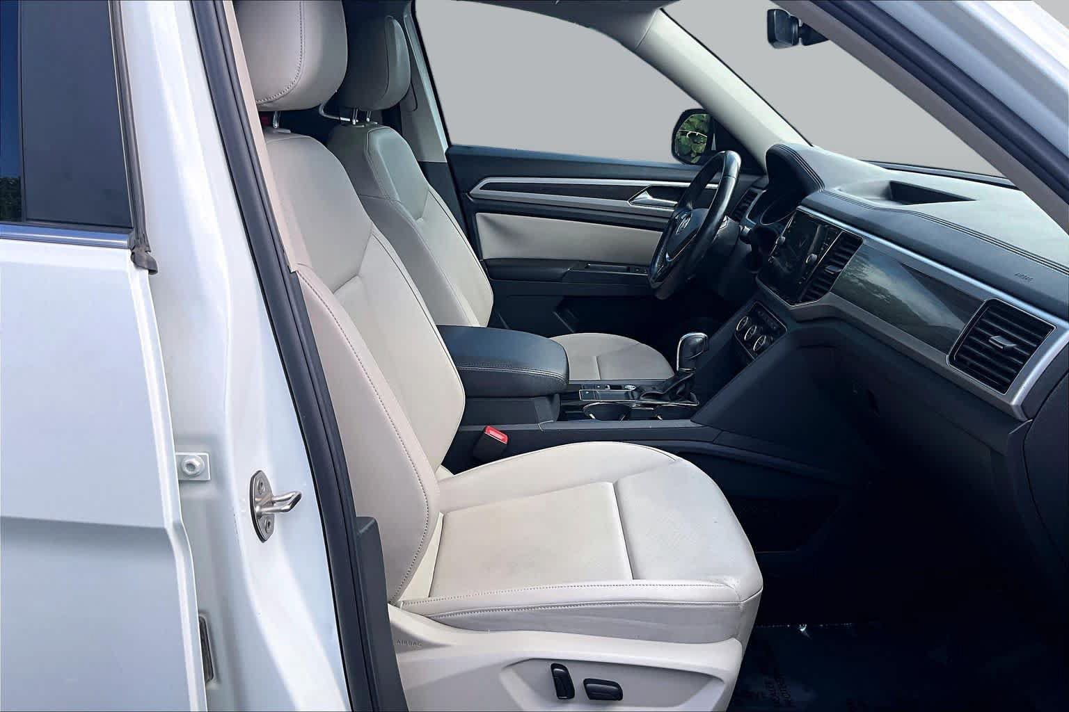 Used 2018 Volkswagen Atlas SEL w/ R-Line Package FWD image 8