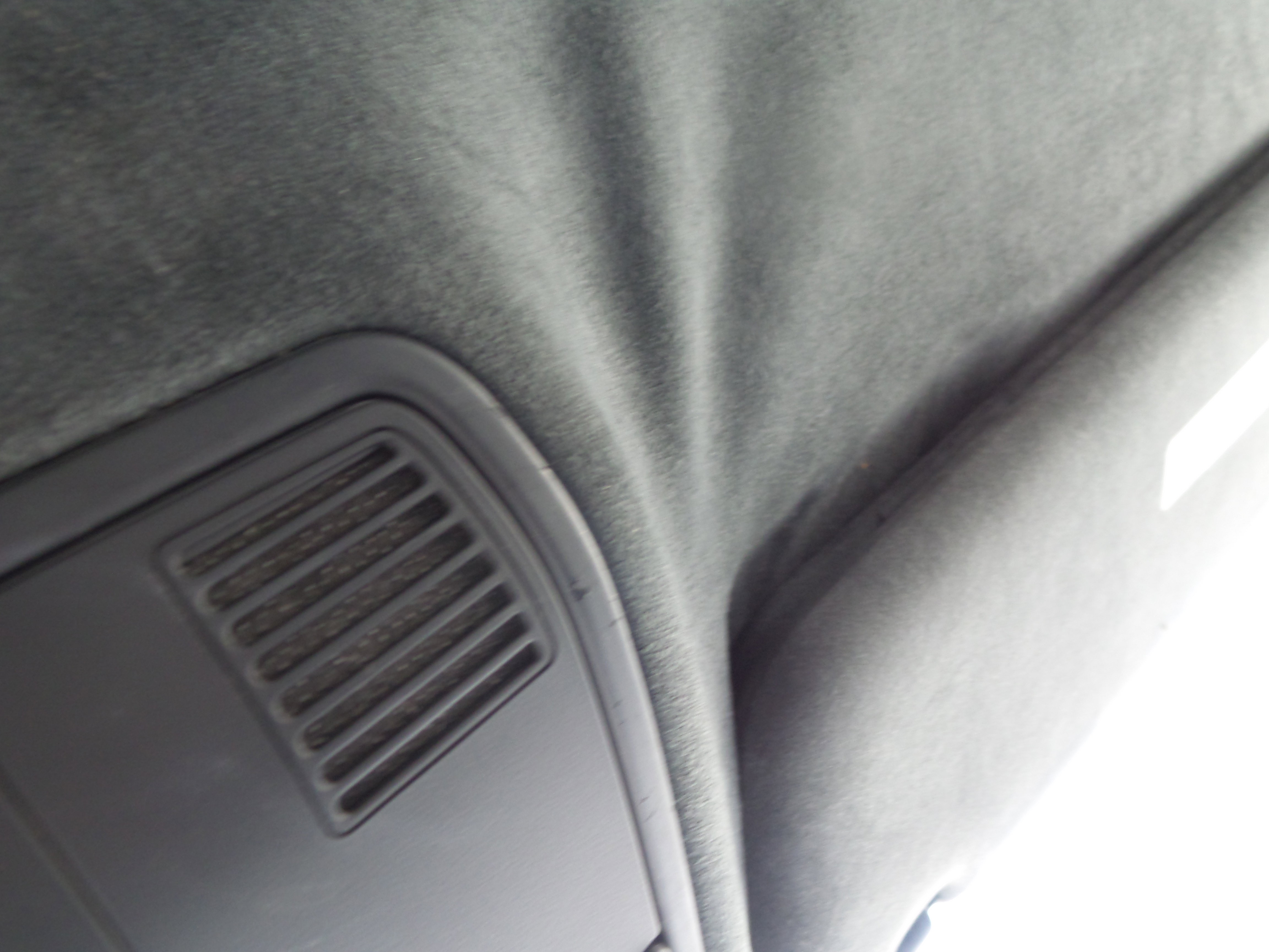 Used 2004 Porsche Cayenne Turbo image 47