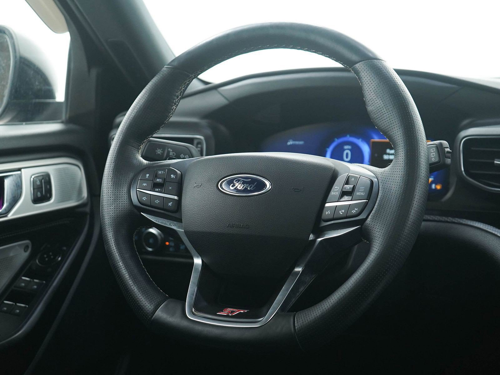 Used 2020 Ford Explorer ST w/ Premium Technology Package image 16