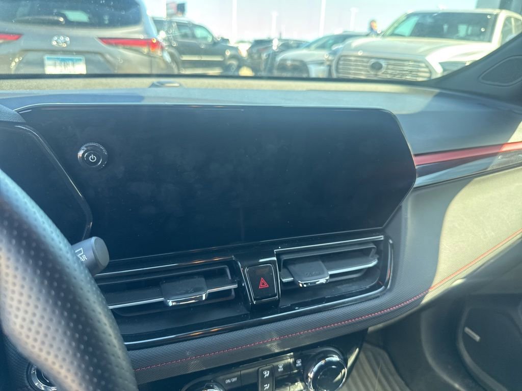 Used 2024 Chevrolet TrailBlazer RS w/ Convenience Package AWD/4WD image 14