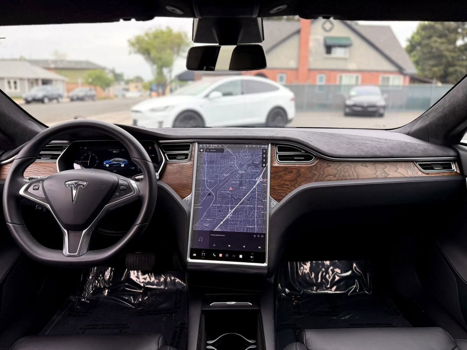 Used 2017 Tesla Model S 90D image 9