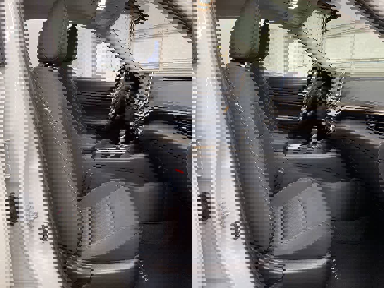 Used 2025 Nissan Altima 2.5 SV image 19