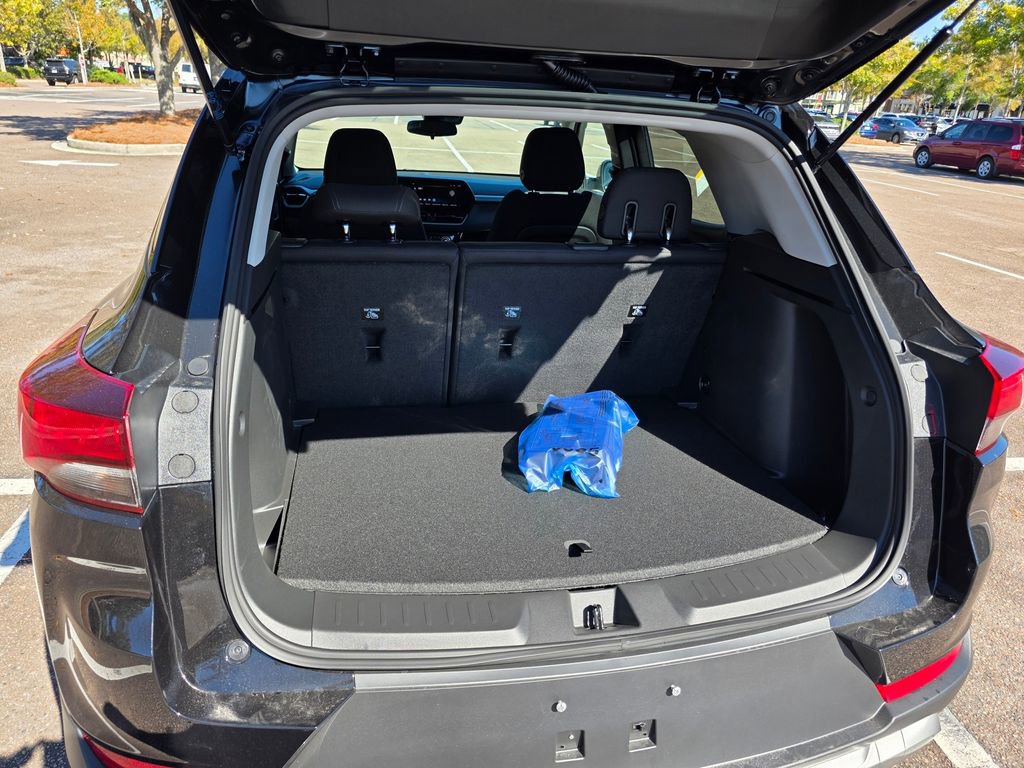 New 2026 Chevrolet TrailBlazer LT FWD image 21