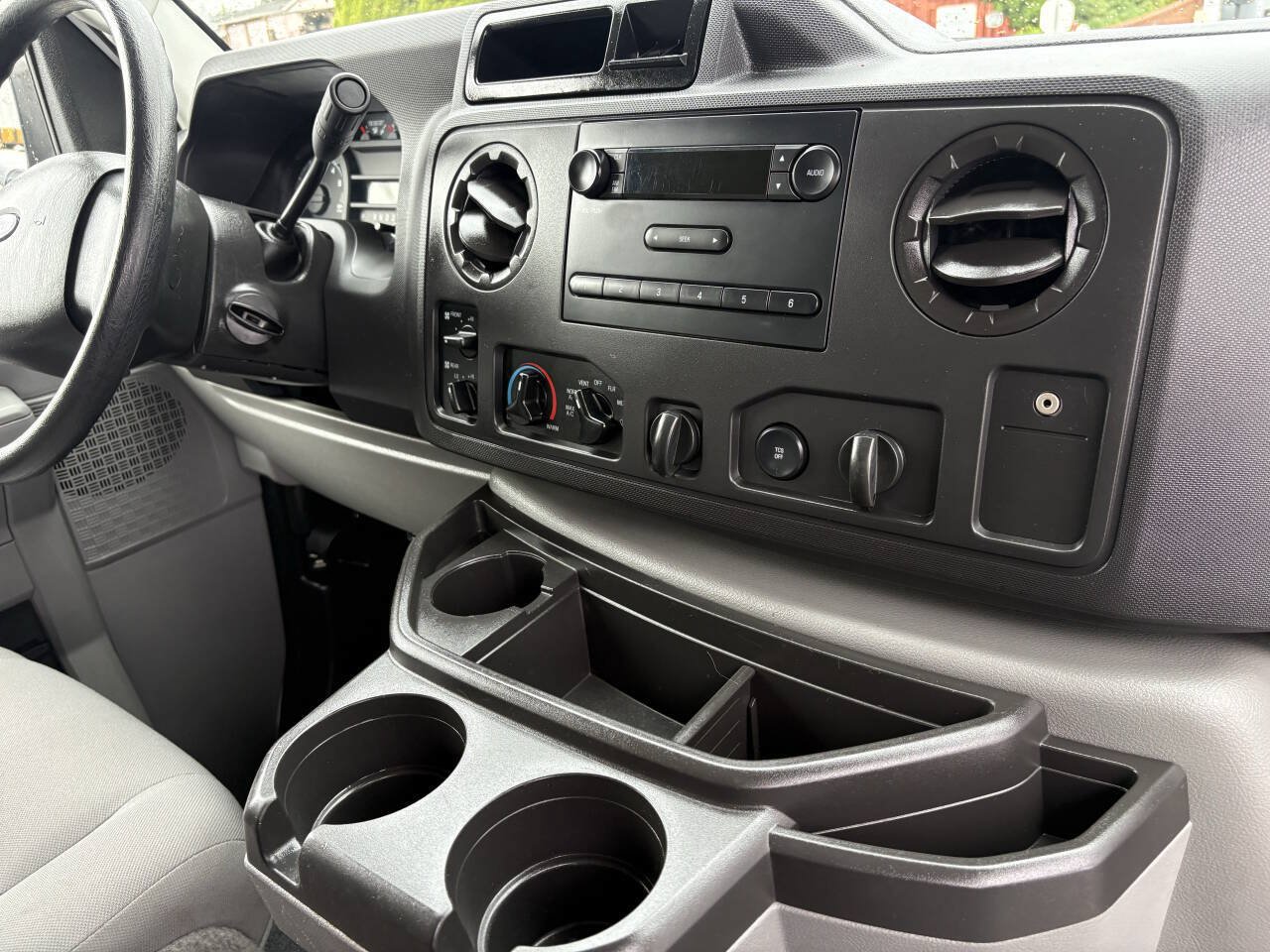 Used 2014 Ford E-350 and Econoline 350 XL w/ Power Windows & Locks Group RWD image 19