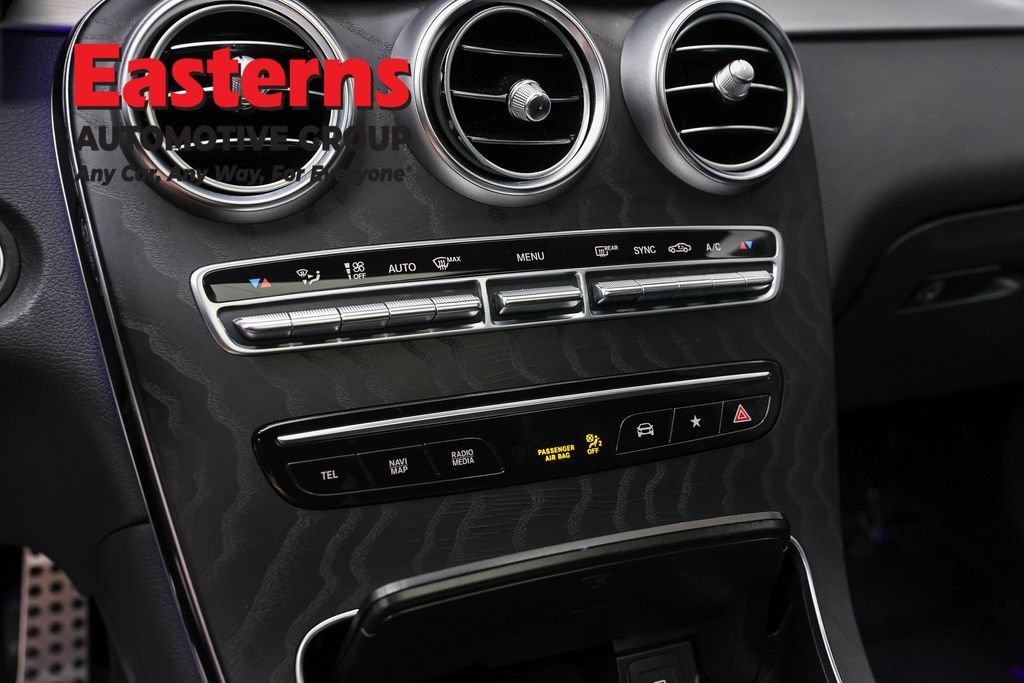 Used 2023 Mercedes-Benz GLC 300 4MATIC Coupe image 19