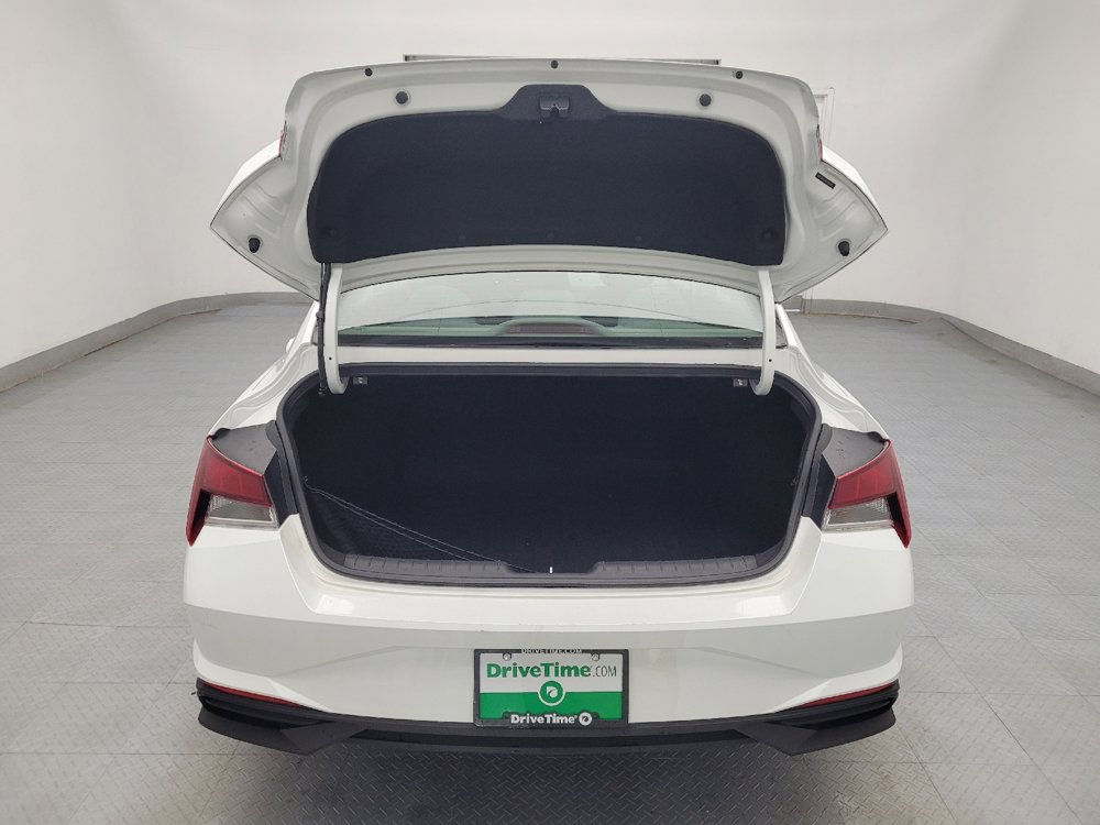 Used 2021 Hyundai Elantra SEL image 29